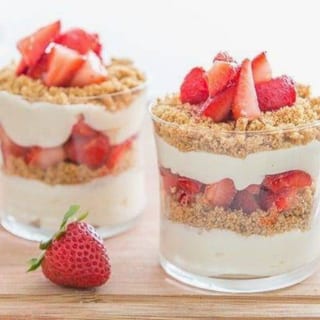 Strawberry Cheese Pie (Seasonal)