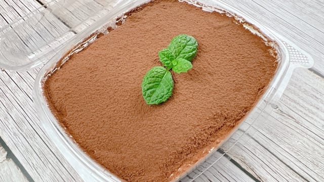 Tiramisu Dessert Box 16 oz.