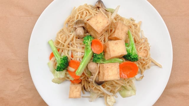 Chow Mein Noodles.