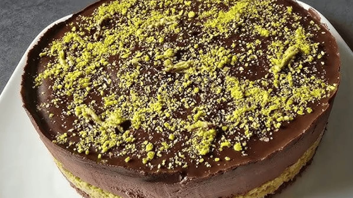 Dubai Chocolate Cheesecake (New) Best Seller !!.