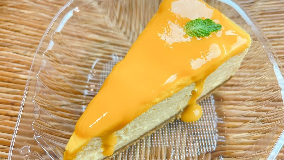 Mango Cheesecake.