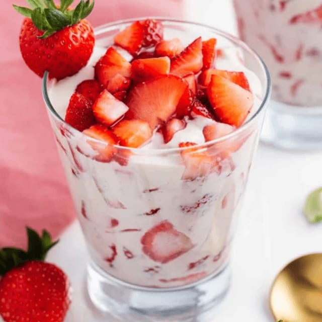 Strawberries and Cream Cups (New) Best Seller !!!.