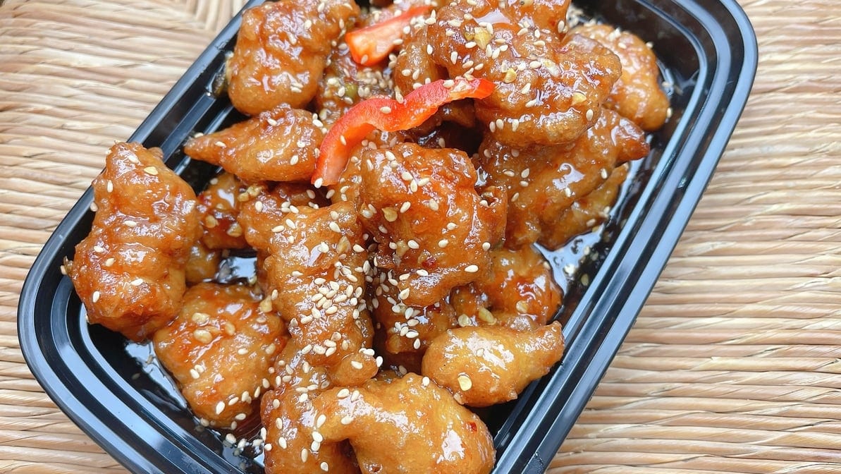 Spicy Orange Chicken A La Carte.