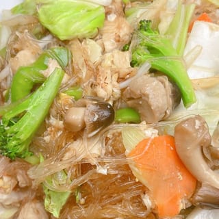 Pad Woon Sen Noodles